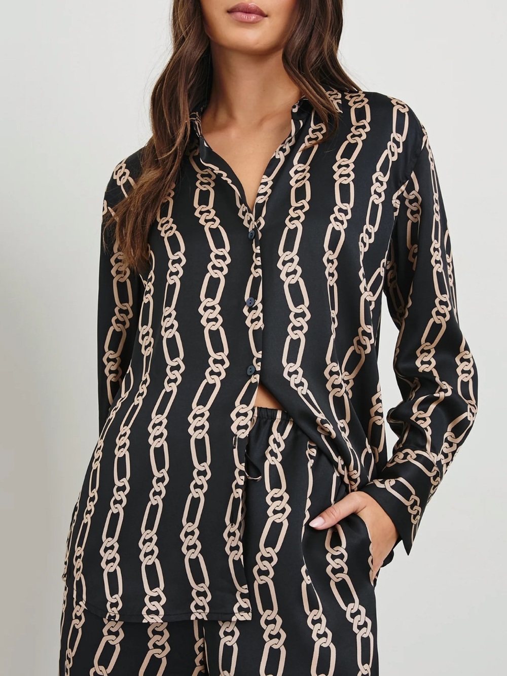 Rails Black and Beige Chain Print Button-Up Blouse
NWT